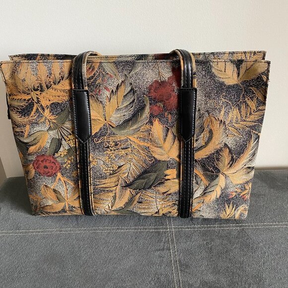 3 for $30 Bundle CBS Women's Handbag with Zipper Flower Pattern Print - Picture 2 of 3